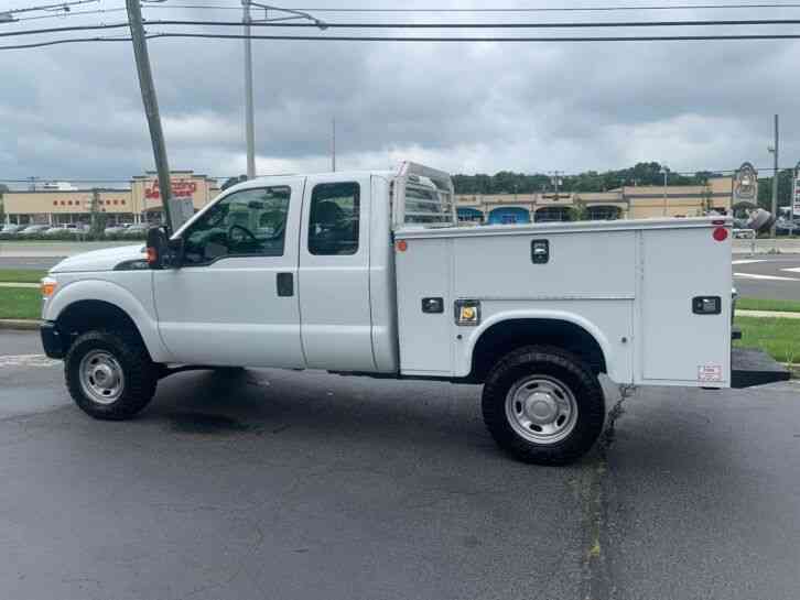 Ford F350 4X4 EXTRA CAB (2015)