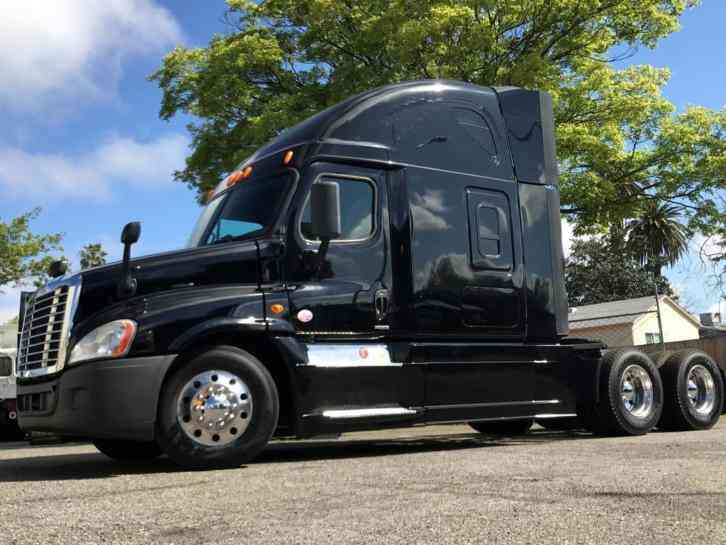 Freightliner CASCADIA 125 EVOLUTION -- (2015)