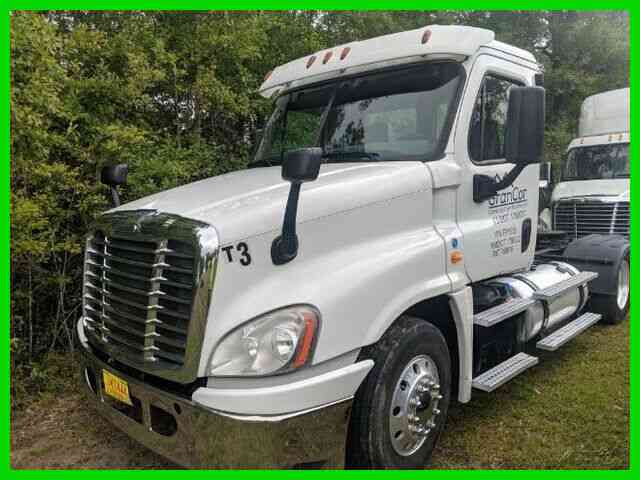 Freightliner Cascadia also available 2018 100Cubic Yard Trailer (2015)