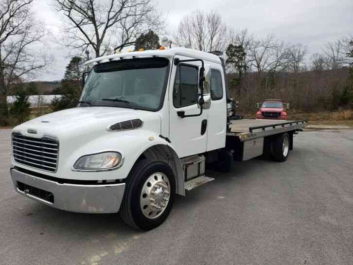 Freightliner M2 EXTENDED CAB (2015)