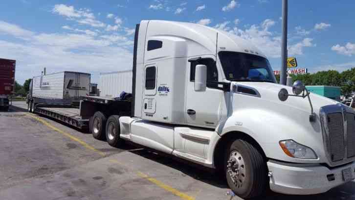 Kenworth T680 2015 Sleeper Semi Trucks