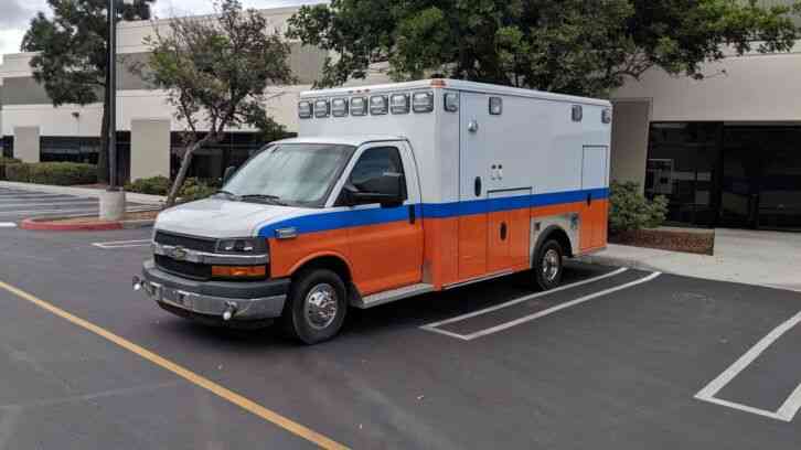 Chevrolet Express 4500 Type III Ambulance (2016)