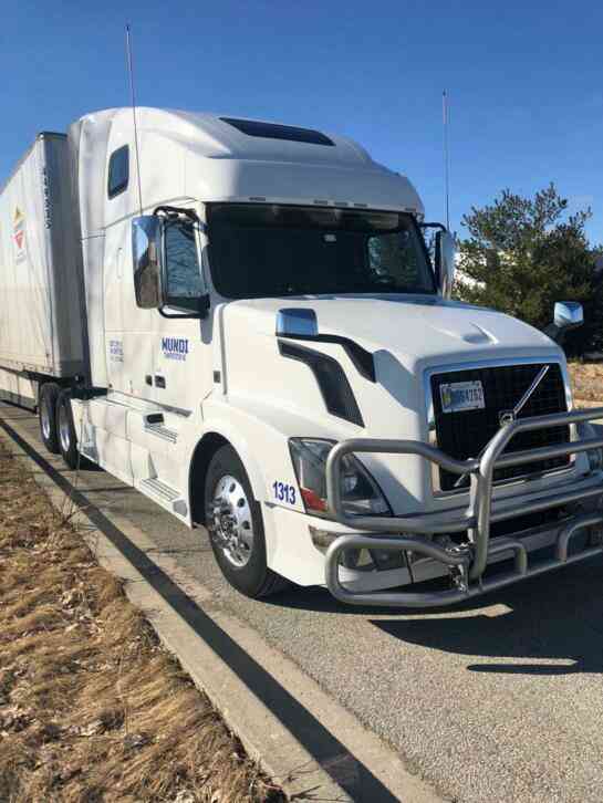 Volvo VNL 670 (2016)