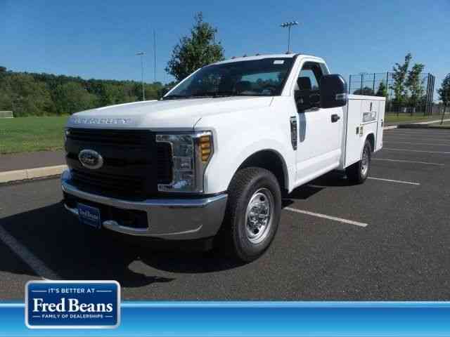 Ford F-250 8FT Reading Utility Body (2018)