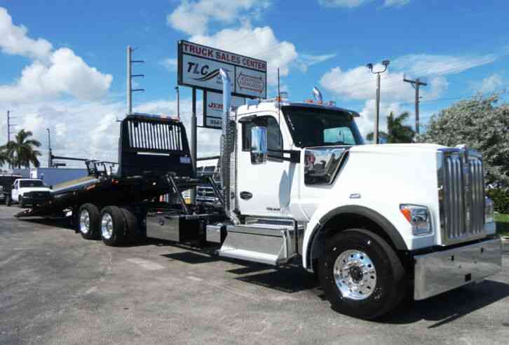 Kenworth W990 JERRDAN 28FT 15 TON ROLLBACK. . TANDEM AXLE 60, 000LB (2020)