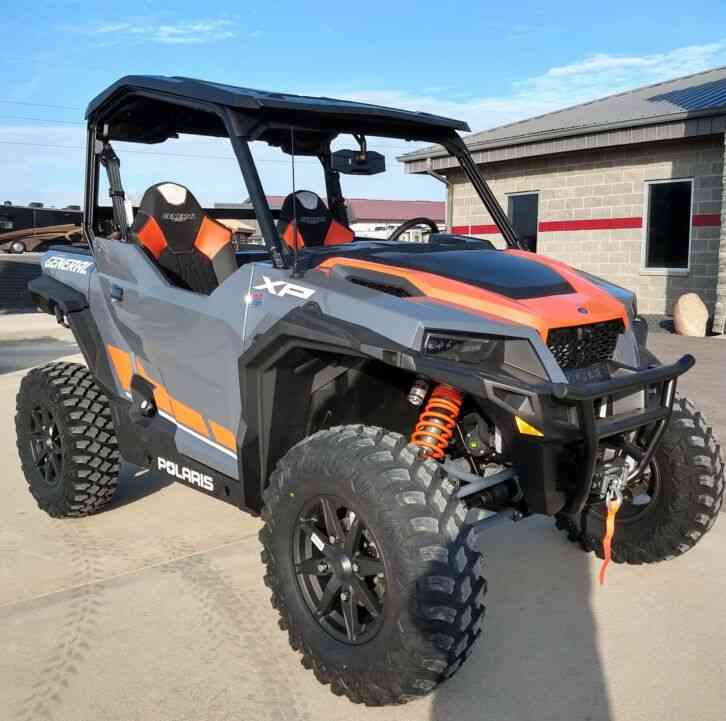 Polaris General XP 1000 Deluxe Ride Command Package (2020)