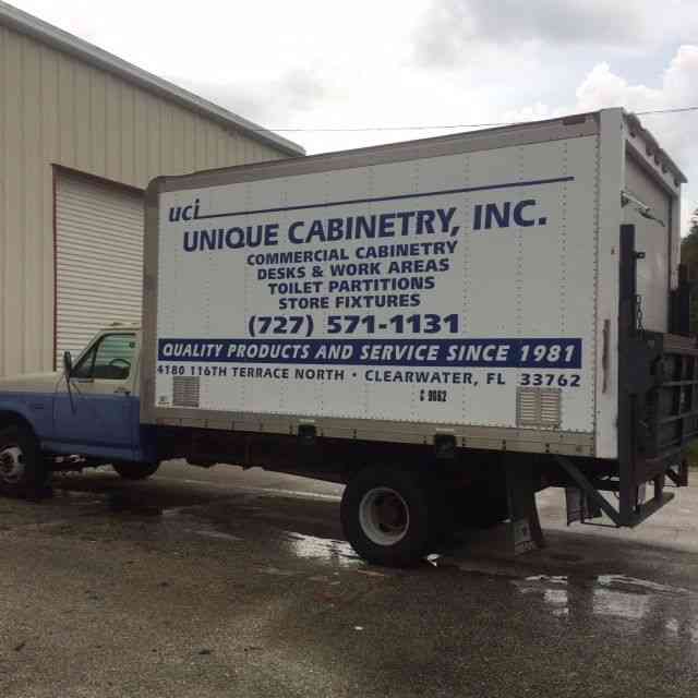 Ford Box Truck with Lift Gate (1997)