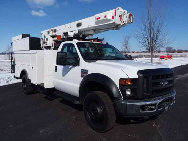 Ford F-550 42' 4x4 Bucket Truck w/ Material - No CDL (2008)