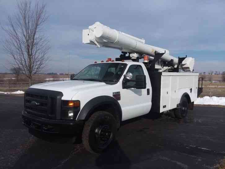 Ford F550 Bucket Truck with Jib Material Handling (2008)