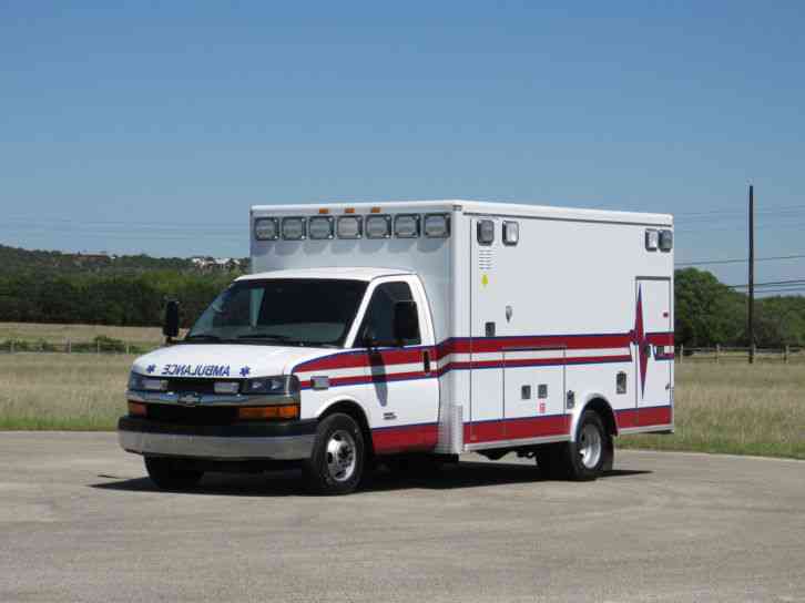 Chevrolet 4500 AEV Trauma Hawk Type III Ambulance (2012)