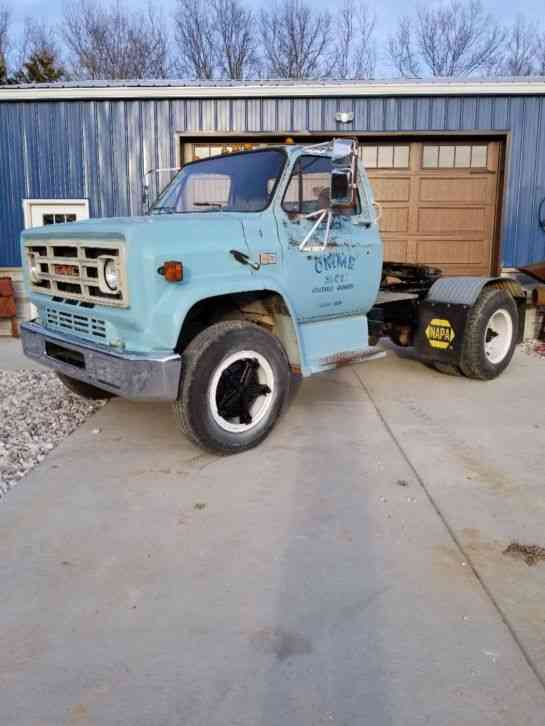 Daycab Semi Trucks