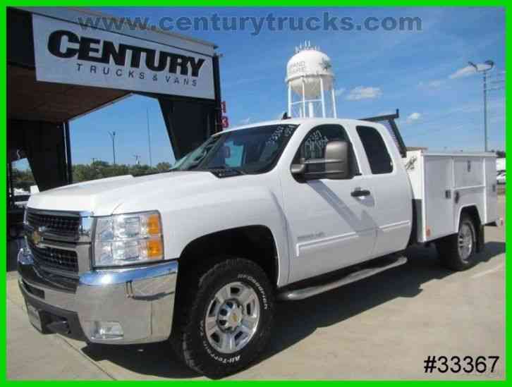 Chevrolet 2500 4X4 EXTENDED CAB UTILITY TRUCK (2010)