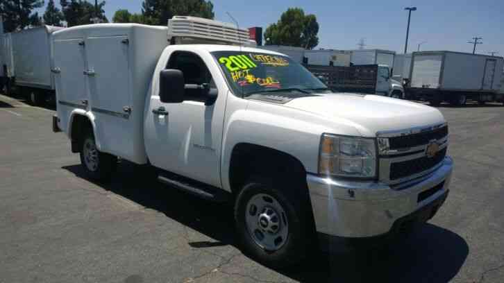 Chevy Silverado 2500 Hot&Cold refrigerated deliver Hotshot body with 8ft reefer (2011)