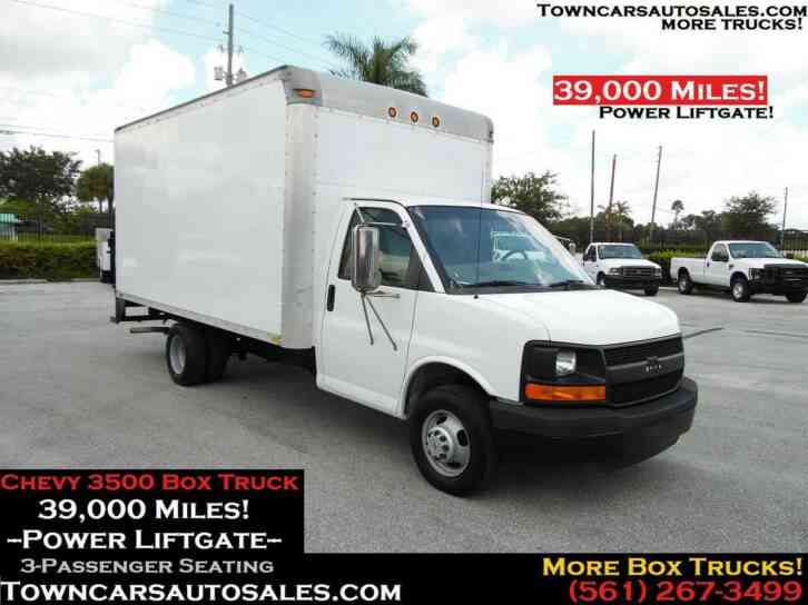 Chevrolet 3500 Box Truck W/Liftgate 39, 000 Miles (2004)