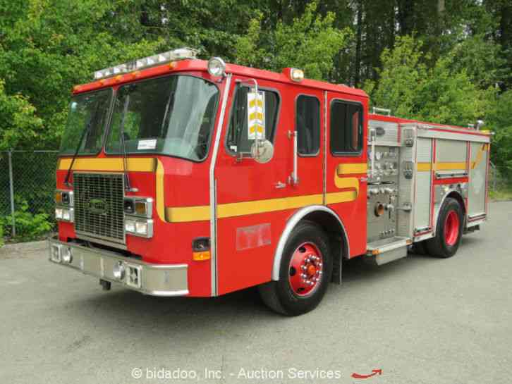 E-One Fire Pumper Truck (2000)