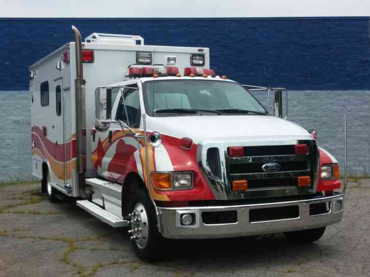 Ford F-650 Taylor Made Ambulance (2008)