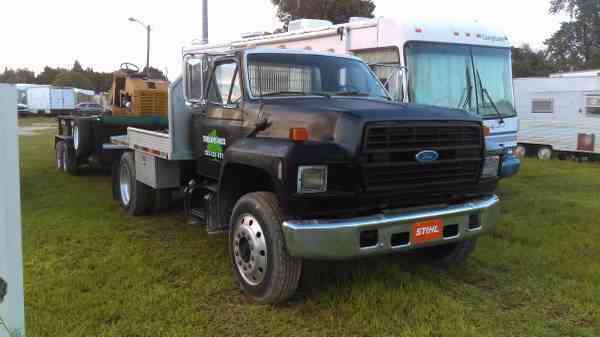 Ford F700 (1992)