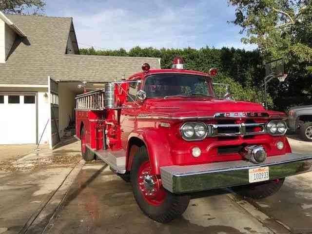 Dodge fire truck with a Van Pelt body (1959)