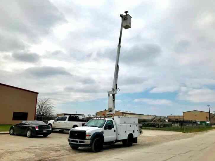 Ford FORD F450 BUCKET TRUCK (2008)