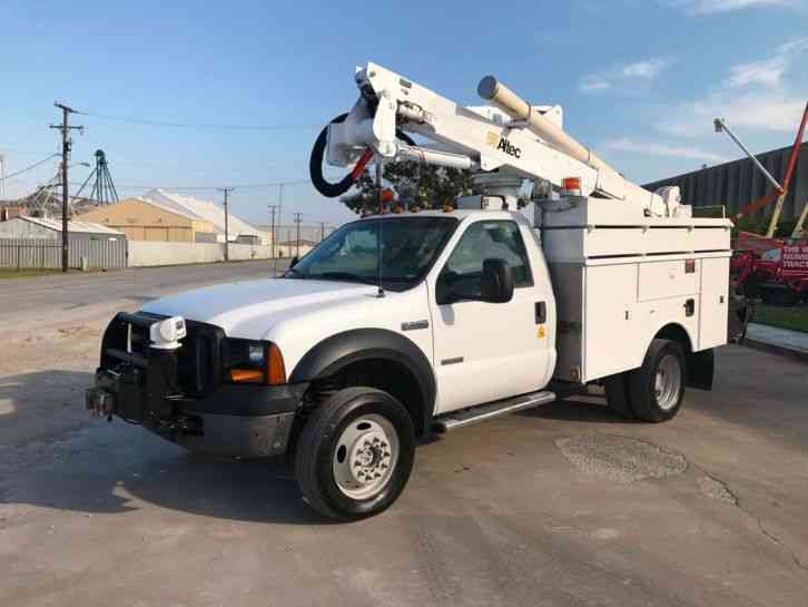 Ford FORD F550 BUCKET TRUCK (2007)