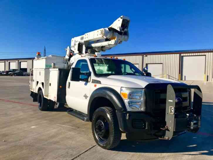 Ford FORD F550 BUCKET TRUCK (2011)