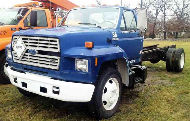 FORD F600 (1990)