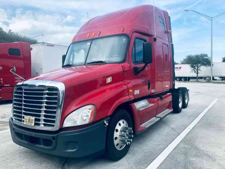 Freightliner CASCADIA (2012)