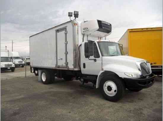 International 4300 18ft Refrigerated Box Truck Liftgate Auto 26, 000# GVWR (2013)