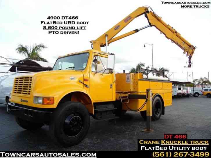 INTERNATIONAL 4900 CRANE TRUCK KNUCKLE BOOM TRUCK (2000)
