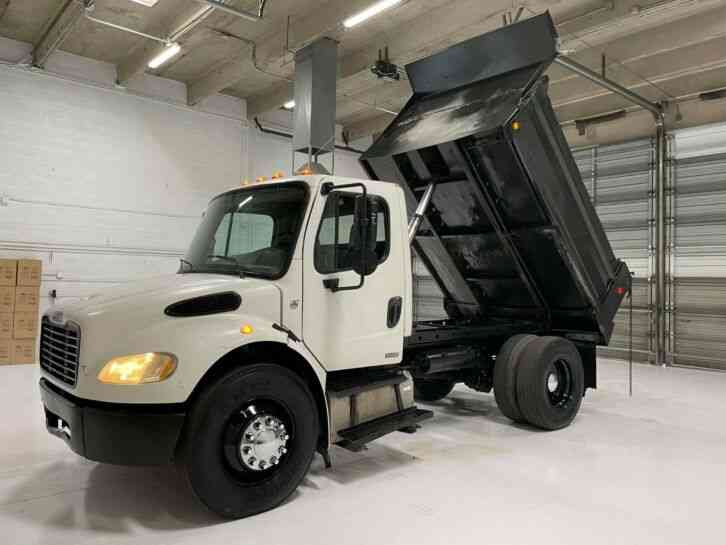 Freightliner 10' 5-7 yard dump truck with a Cat C7 111k miles (2005)