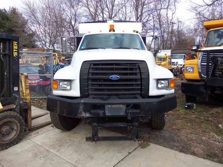 Ford F800 (1997)