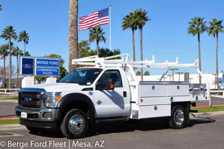 Ford F-550 4WD Contractor Body XL 660A (2016)