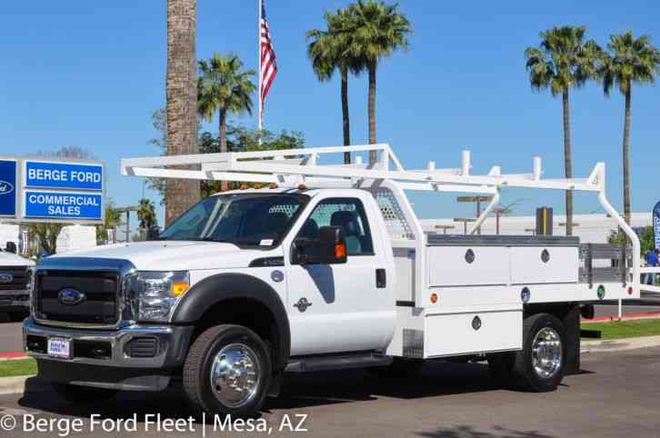 Ford F-550 2WD Service Flatbed XL 660A (2016)