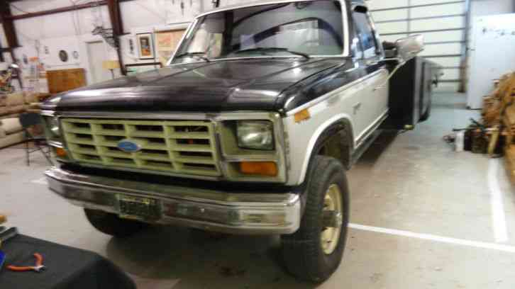 Ford F350 (1984)