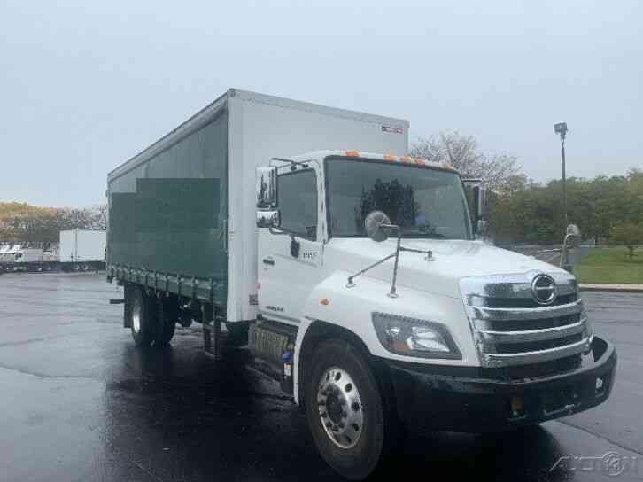 Penske Used Trucks - unit # 121527 - 2015 Hino 338