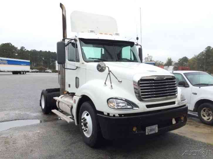 Freightliner CL12042ST-COLUMBIA 120 (2009)
