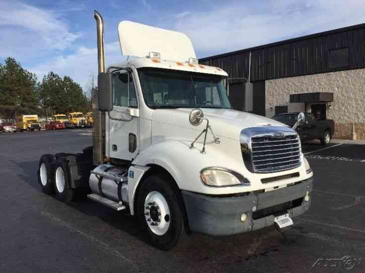 Freightliner CL12064ST-COLUMBIA 120 (2009)