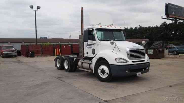 Freightliner CL12064ST-COLUMBIA 120 (2010)