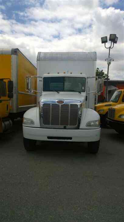 Peterbilt 337 26ft box truck LIFTGATE 26, 000# gvwr AIR BRAKES (2013)