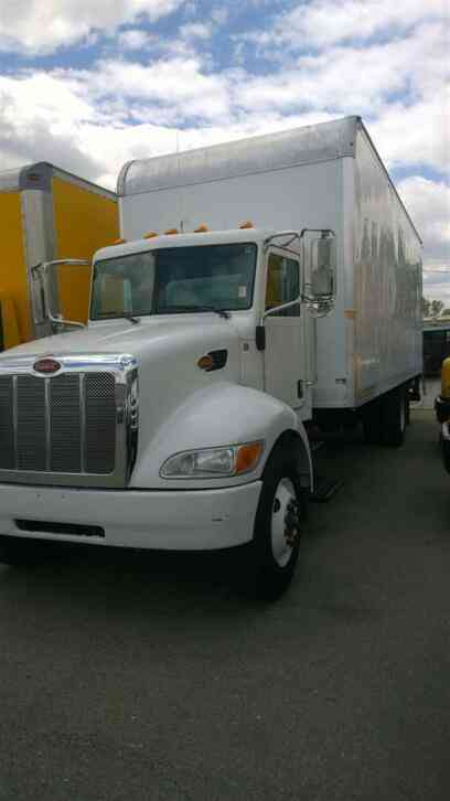 Peterbilt 337 26ft box truck LIFTGATE 26, 000# gvwr AIR BRAKES (2013)