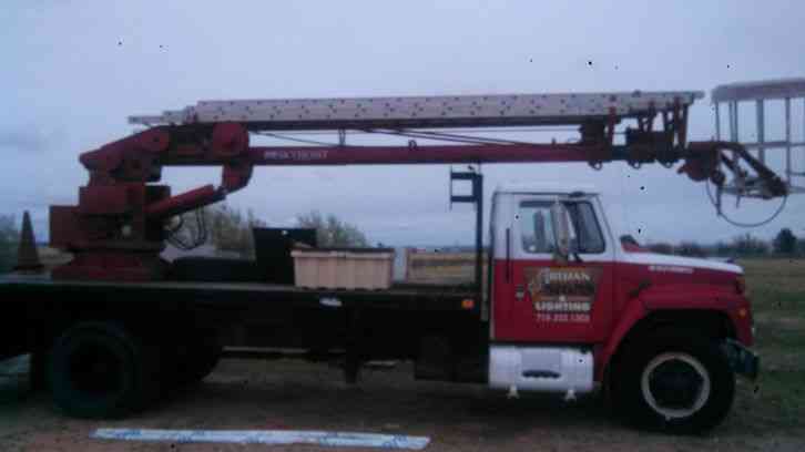 85 Skyhook F800 : Bucket / Boom Trucks