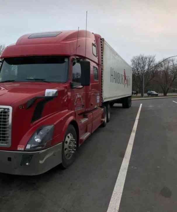 Volvo VNL780 (2007)