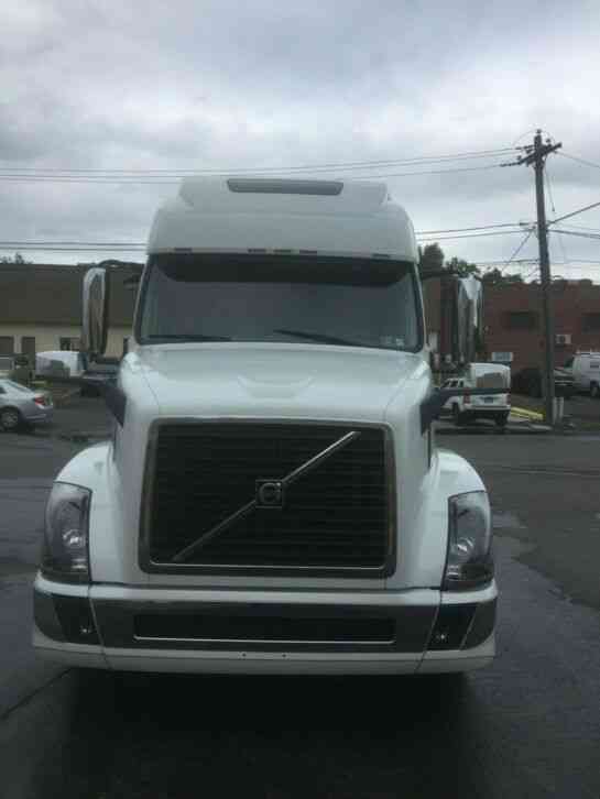 Sleeper Semi Trucks