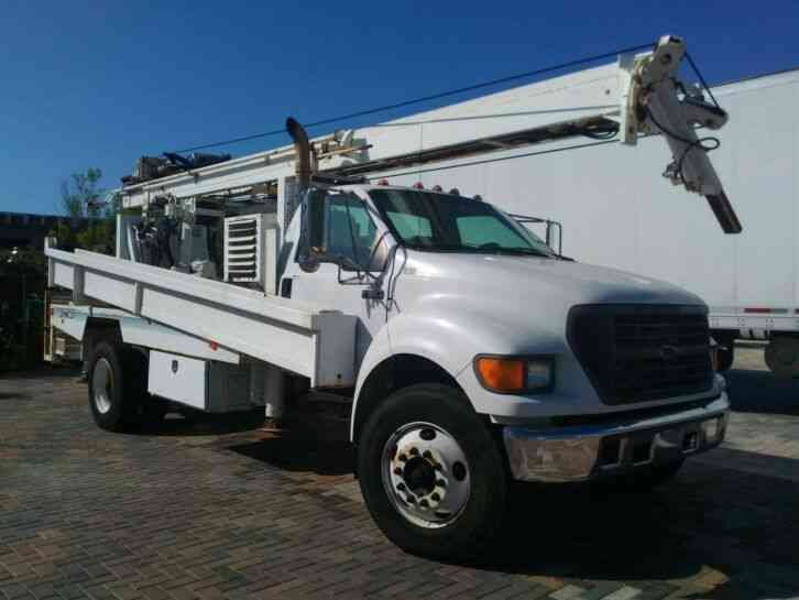 Ford 650 Super duty (2003)