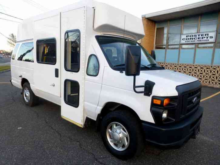 Ford E350 Wheelchair High Top Ambulette Van For Adults Medical Transport Mobility ADA Handicapped (2014)