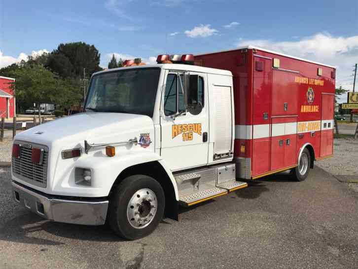 Freightliner FL60 Extended Cab Ambulance (2000)