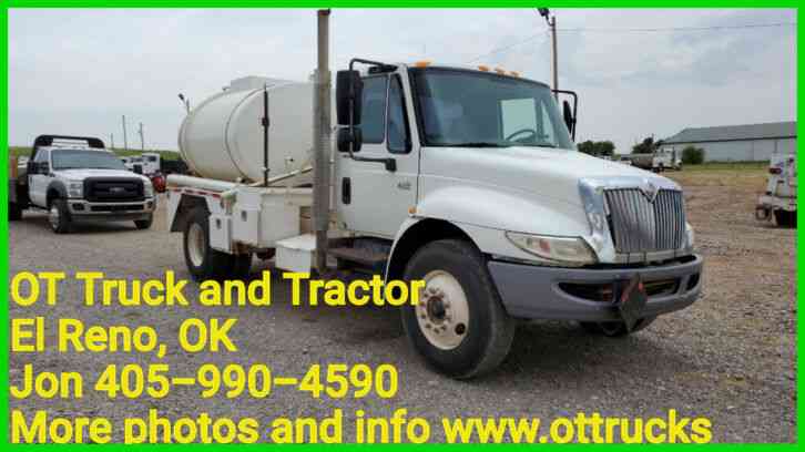 International 4300 SBA 4x2 (2005)