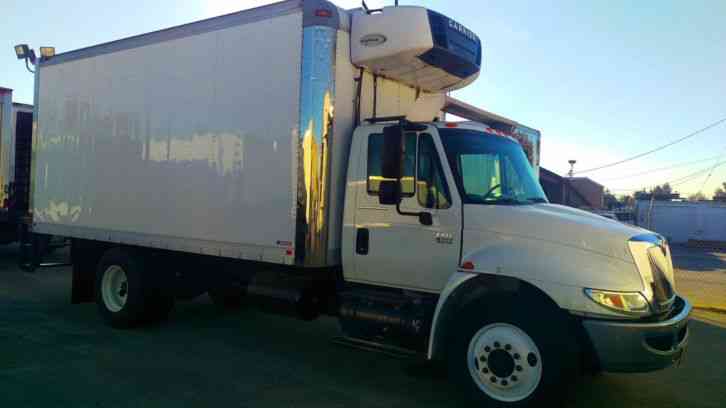International 4300 18ft Reefer truck AUTO 26, 000# under CDL - CARB compliant Carrier Reefer+Standby (2007)