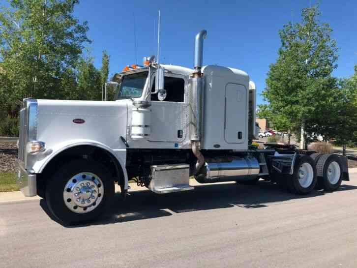 Peterbilt 388 (2008)