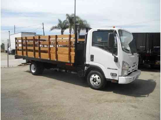 ISUZU NPR-hd 16ft stakebed - auto, p/w p/l 14, 500# GVWR - 4cyl isuzu diesel motor 200hp (2009)